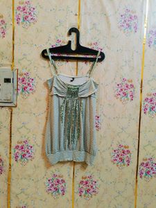 🇳🇿💫🎀Striped Chain Embellished cami Top
