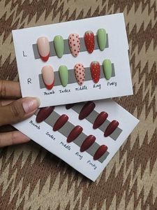 strawberry + dark red press on nail set