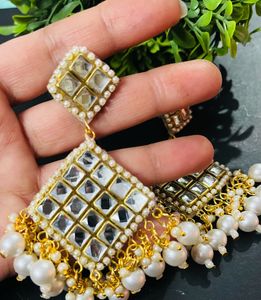 Woman’s Fancy Party Wear Earrings