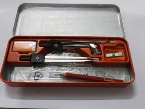 Camlin SCHOLAR Geometry Box