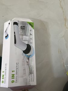Spin Scrubber with Brush Heads