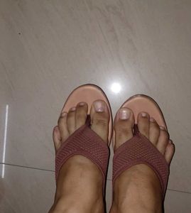 Comfortable Women's Flip-Flops