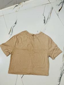 Basic Tan Cropped T-Shirt