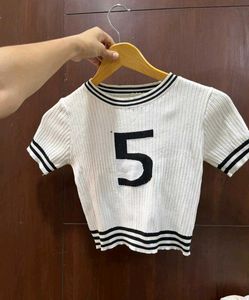 White Cropped Knit Top jersey style