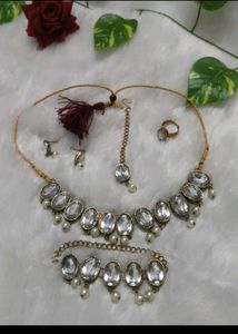 Elegant Jewellery Sets