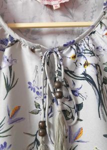 Floral top
