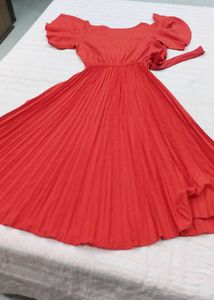 Elegant Red Pleated Maxi Dress