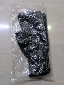 Black Knitted Gloves