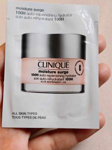 Clinique Moisture Surge 100H Sample