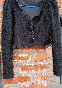 Black Wollen Shrug