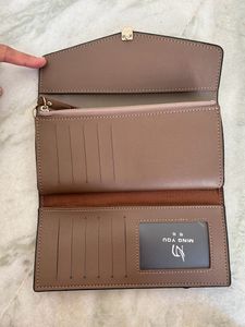 Ladies Wallet/Clutch
