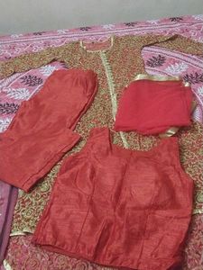 Gown Tail 5 PC Set