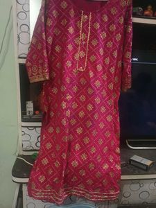 Beautiful Pink Kurti with Gold Print