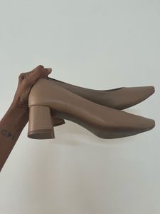 Chic Nude Pointed Toe Heels