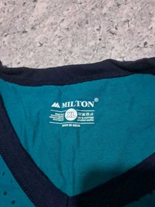 everyday women's tshirt for casual use