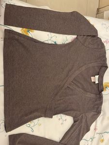 Soft Long Sleeve V-Neck Top, USA, Small