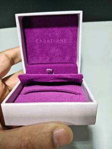 CaratLane ear ring Box