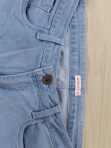 Light Wash Skinny Jeans
