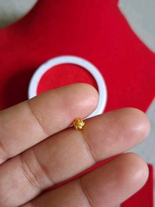 Elegant Gold Flower desine nosepin