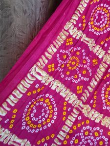 Vibrant Pink Bandhani Saree
