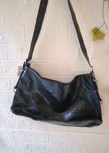 Chic Black Hobo Bag with Silver Chain Detail