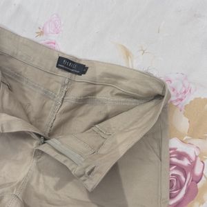 Yi-Laili beige mini shorts