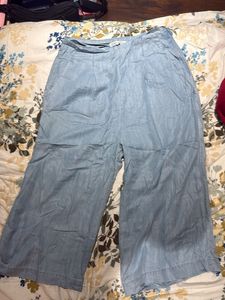 Light Wash Wide Leg Cropped Pants