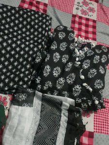 Stylish Black &amp; White Printed Kurta Set