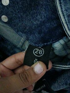 Trendy Ripped Jeans