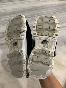 Skechers