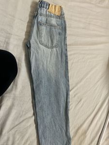Light Wash Relaxed Fit Jeans
