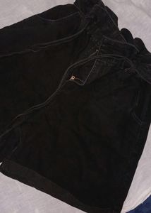 Wavelength Paperbag Black Shorts
