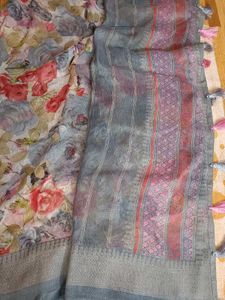 Vintage Floral Linen Saree