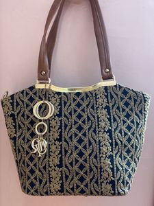 Vintage Embroidered Shoulder Bag