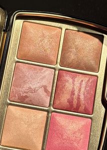 Blush &amp; Highlighter Palette Shade Horse