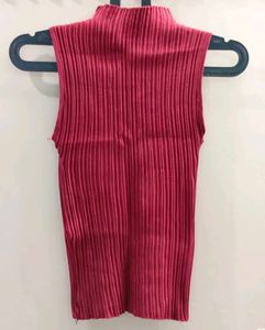 Ribbed Mock Neck Sleeveless Top