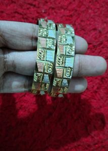 Stylish Tricolor Bangles
