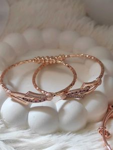 Elegant Bangle Set 1