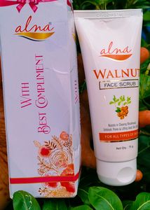 Alna Walnut Face Scrub