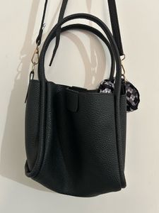 SAVANA Chic Black Textured Bucket Bag