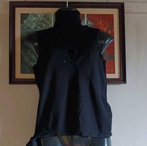 Sleeveless Turtleneck Wrap Top