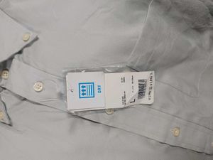 Uniqlo Men's Button-Down Shirt