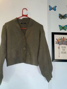 Cozy Cropped Cardigan Sweater