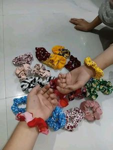 colourful.scrunchies of 24 piece with a surprise g