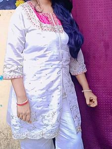 Elegant White Kurta Set with Pink Embellishments