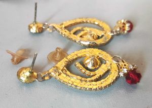 2 Exquisite Red &amp; Crystal Drop Earrings