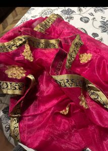 Elegant Pink &amp; Gold Dupatta Unused