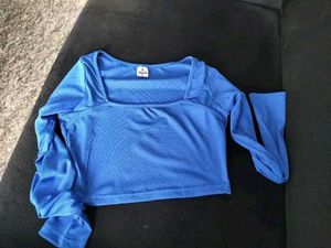 Blue Square Neck Long Sleeve Crop Top
