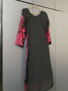 Black &amp; red Embroidered Kurta with dupatta