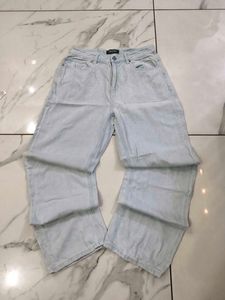 straight fit jeans